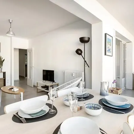 Les Pieds Dans L'eau A Saint-mandrier Apartamento *